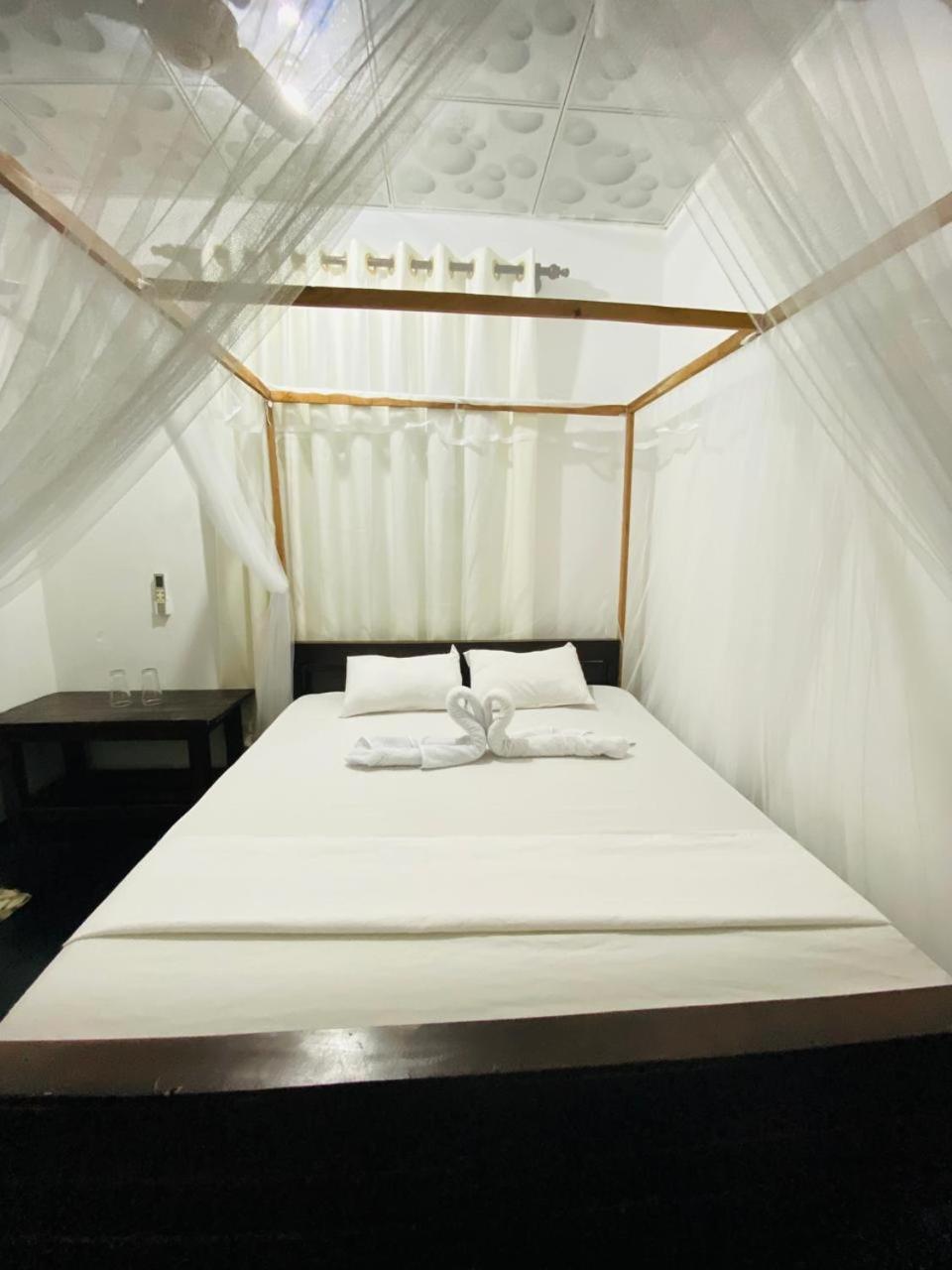 Hotel Kingly Aroma Arugam Bay Exterior foto